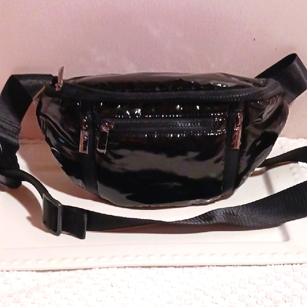 Stunning! Ah-Dorned ⚜️ Black Patent Look Crossbody/Waist Bag